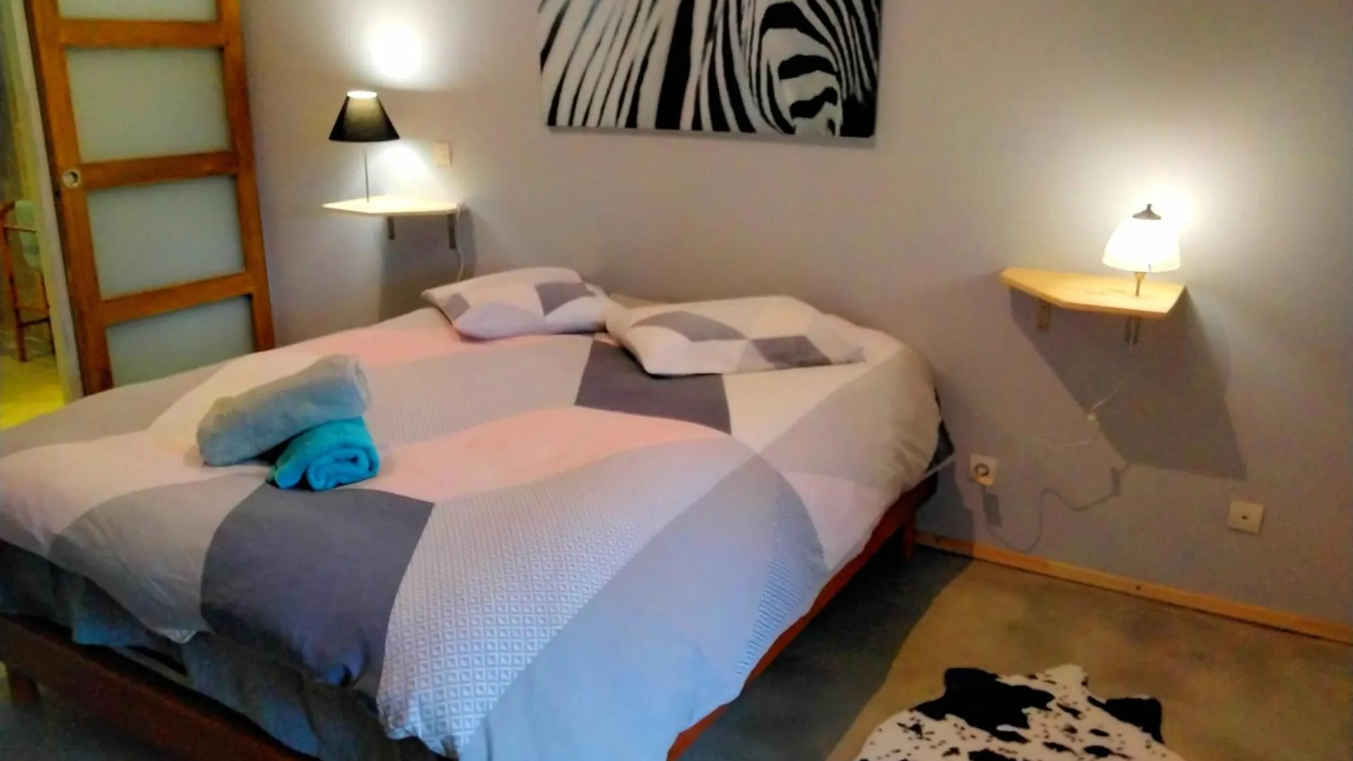 Chambre Terrasse Et Parking Prives 400 M Du Marche Vallon Guest house Vallon-Pont-d'Arc